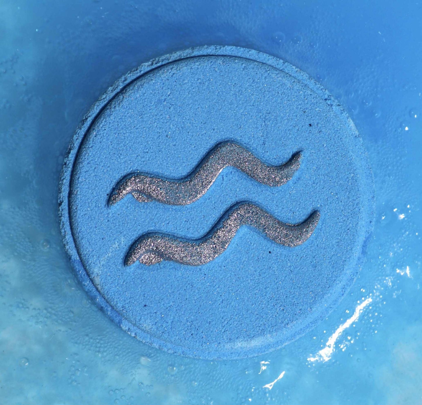 Zodiac Serenity: Aquarius Fizz & Soak Gift Set